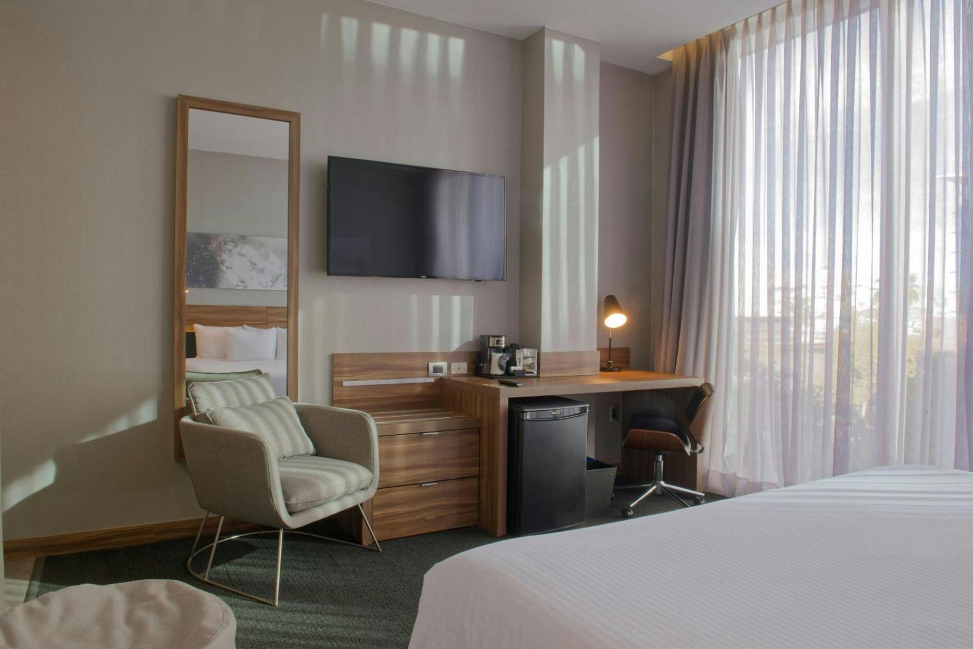 Four Points By Sheraton Distrito Uno Chihuahua Kültér fotó